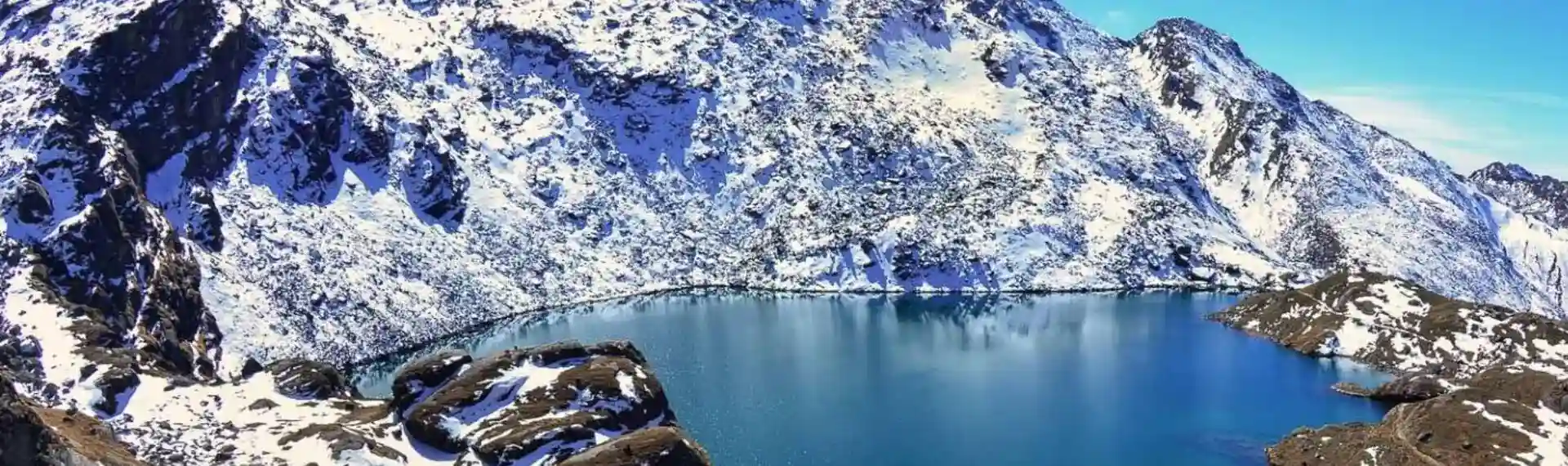 Gosaikunda lake